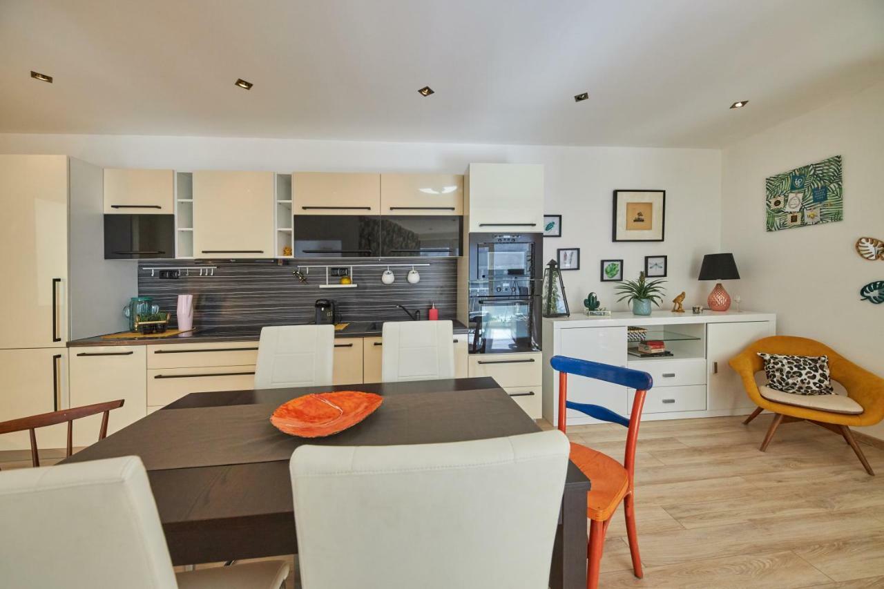 Pineapple Apartment Bratislava Ngoại thất bức ảnh