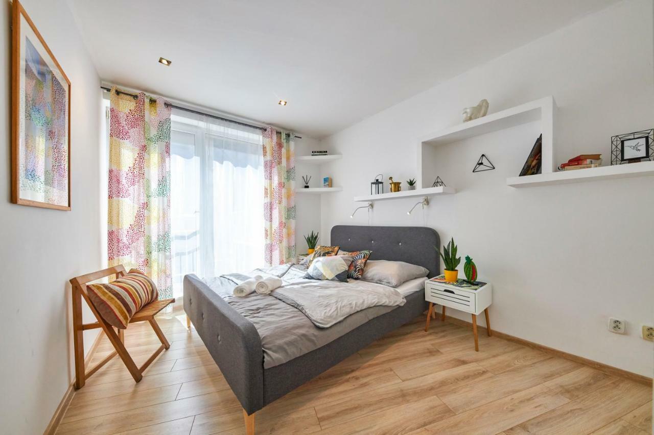 Pineapple Apartment Bratislava Ngoại thất bức ảnh